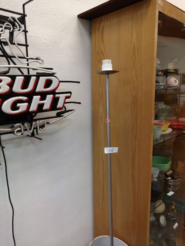 lot 168 image: Floor Lamp