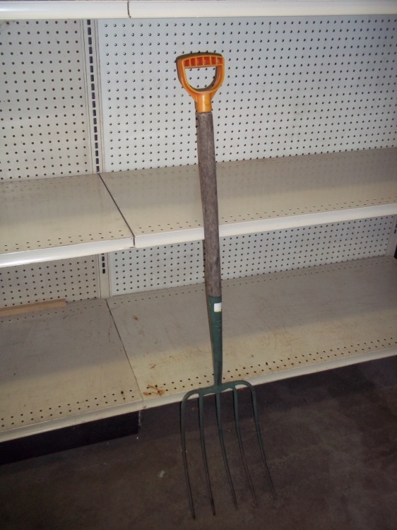 lot 2 image: Potato Fork