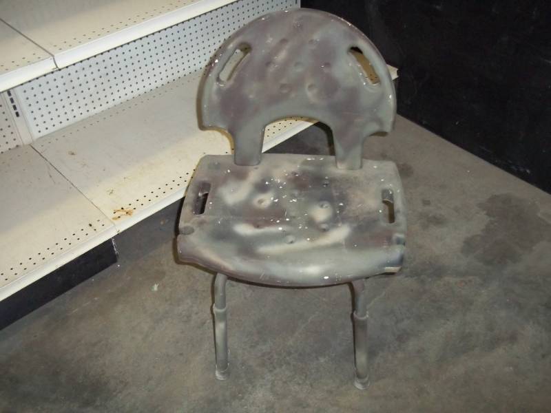 lot 12 image: Hunting Chair
