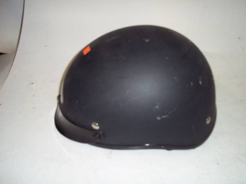 lot 26 image: Helmet black Size Small