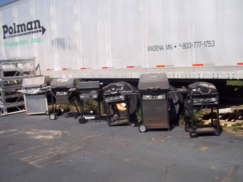lot 65 image: Grills Resort special   as is needs repair