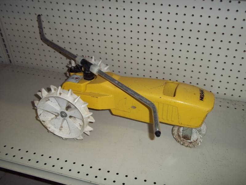 lot 95 image: Tractor Sprinkler