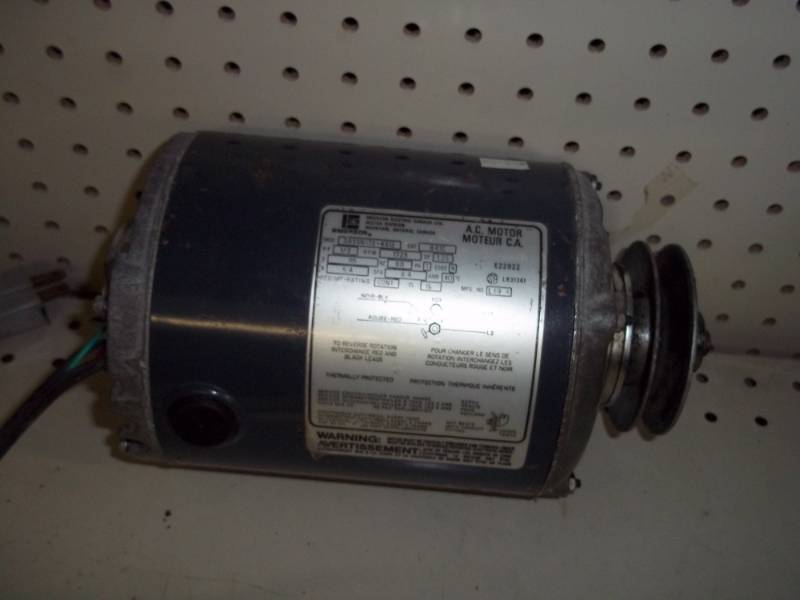 lot 98 image: Electric Motor tested and works