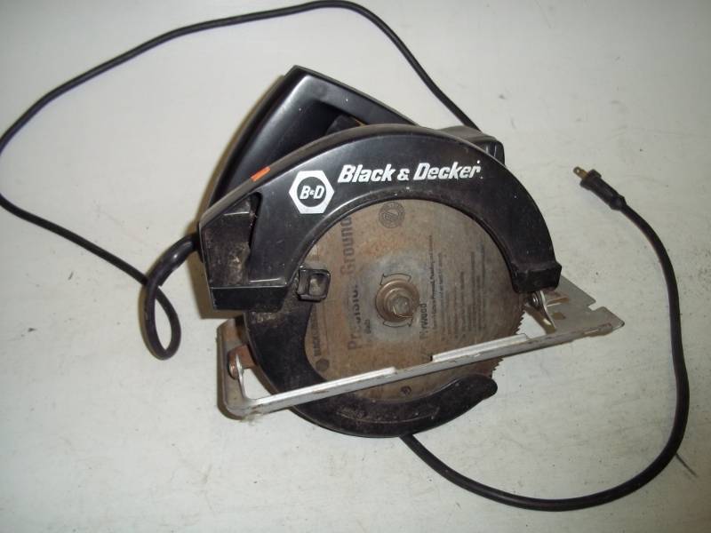 lot 161 image: 7 14 Saw Black and Decker