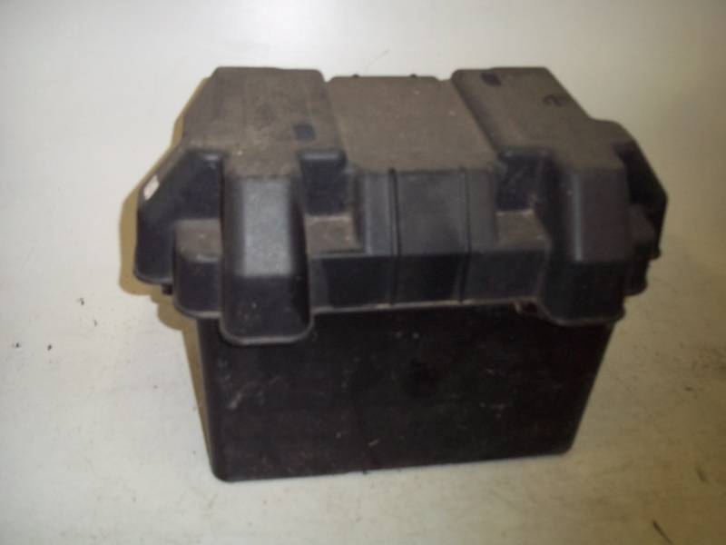 lot 173 image: Battery Box