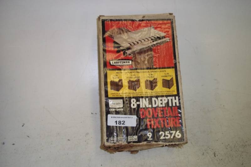 lot 182 image: Craftsman 8 Dovetail Fixture