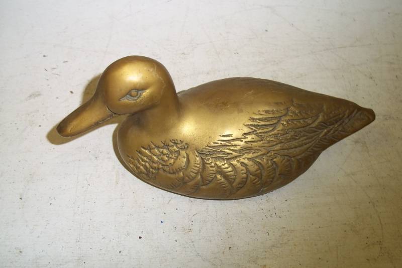 lot 199 image: Brass Duck