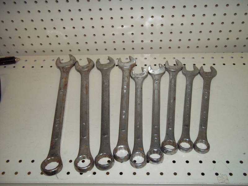 lot 228 image: 9 wrenches