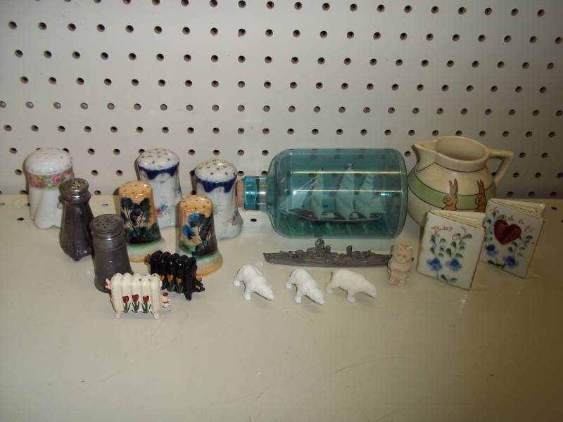 lot 233 image: Salt N Pepper Shakers and ship in a bottle