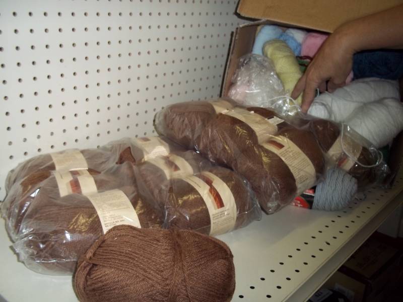 lot 236 image: Box of Yarn