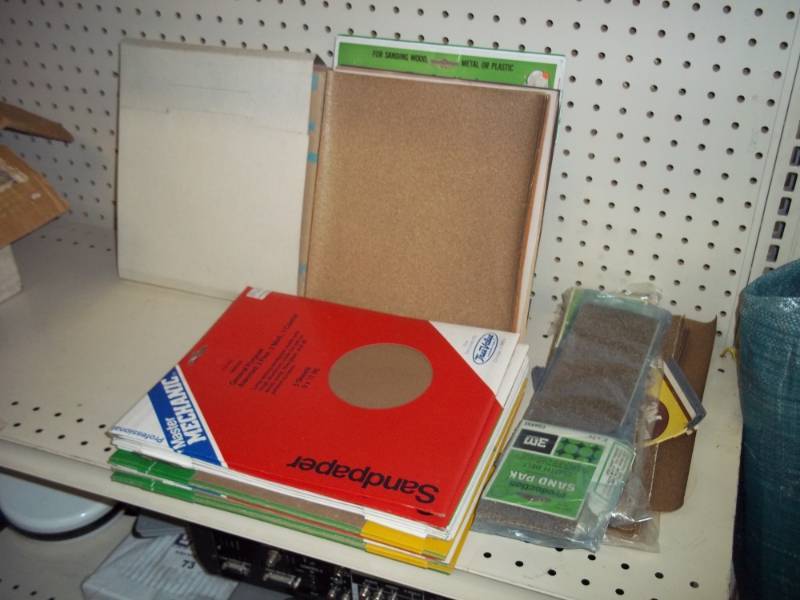 lot 237 image: Sand Paper assortment