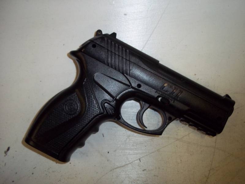 lot 246 image: CII CO2 BB Gun