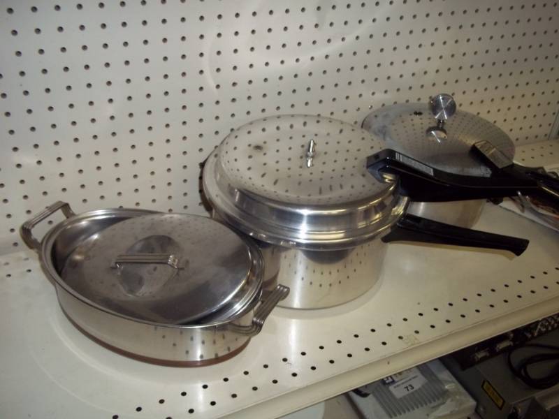 lot 263 image: 2 pressure cookers and pan