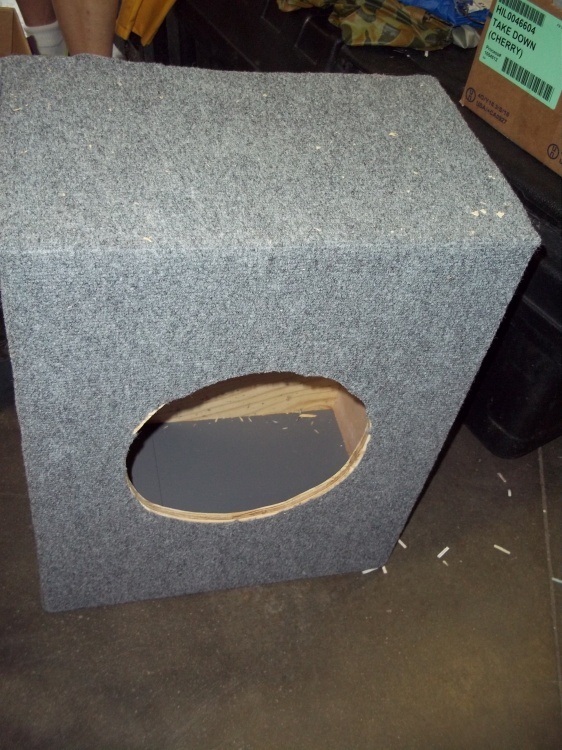lot 337 image: Speaker Box  12 x 19 x24