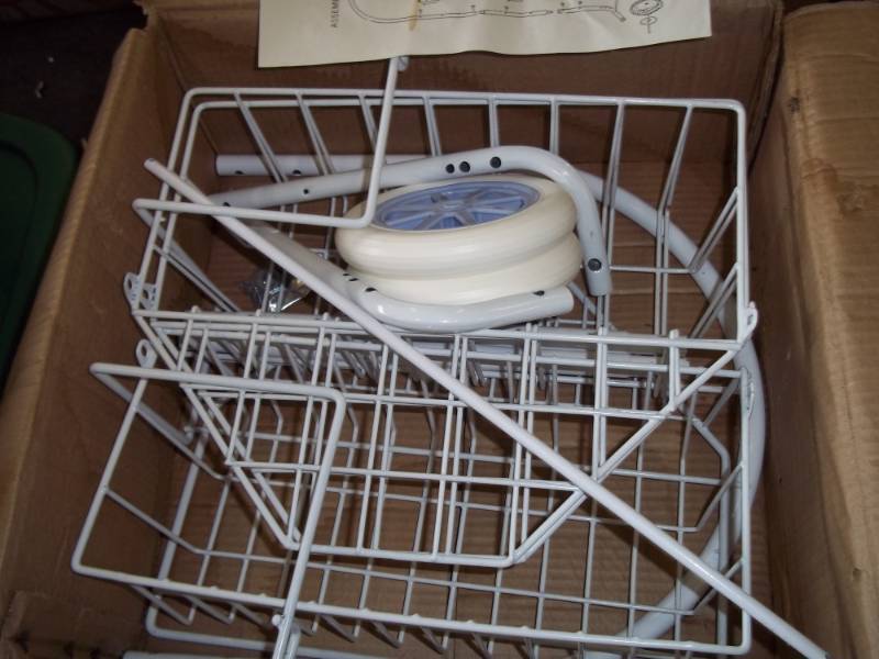 lot 378 image: New Basket Cart
