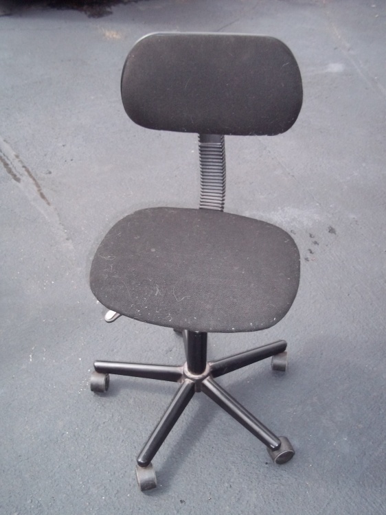 lot 389 image: Office Chair