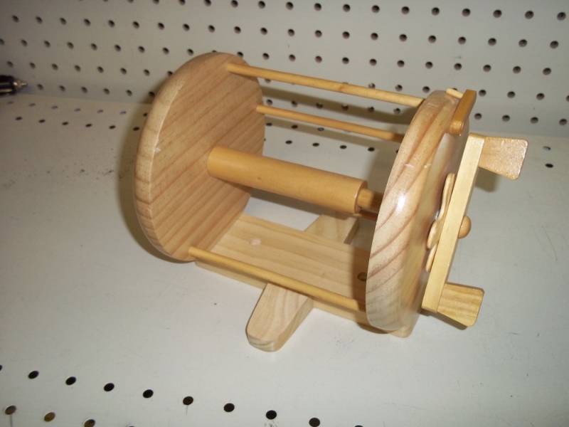 lot 400 image: Toilet Paper holder