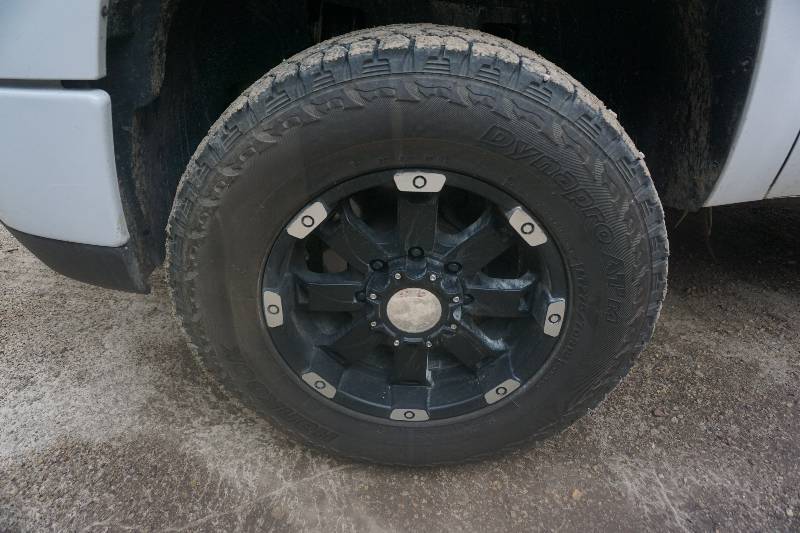 Set of 4 Hankook Dynapro ATM 18 Truck Tires With American Racing ATX Series Custom Rims
