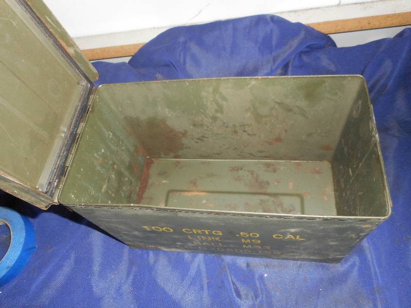 VINTAGE METAL AMMO BOX