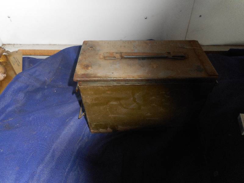 VINTAGE AMMO BOX