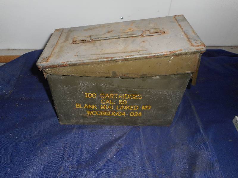 VINTAGE AMMO BOX