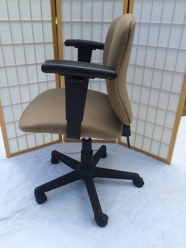 High Quality Sitonit Seating Co Multi-Adjustible & Functional Ergonomic Custom Highback Intensive Comfort Task Chair - Retails New $900.00 Executive Suite Business Home Office Clinic