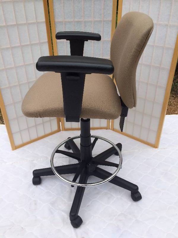 High Quality Sitonit Seating Co Multi-Adjustible & Functional Ergonomic Custom Posture Back Intensive Comfort Extended Stool Task Chair - Retails New $1200.00 Executive Suite Business Home Office Clinic