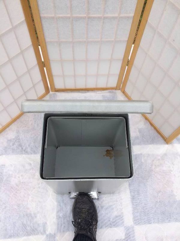 Retro Vintage Industrial United Metal Fabricators Steel Step On Medical Waste Receptical Basket With Removable metal liner - Super Condition - Works