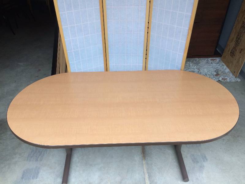 Excellent Condition Heavy Duty Small Conference Room Table
