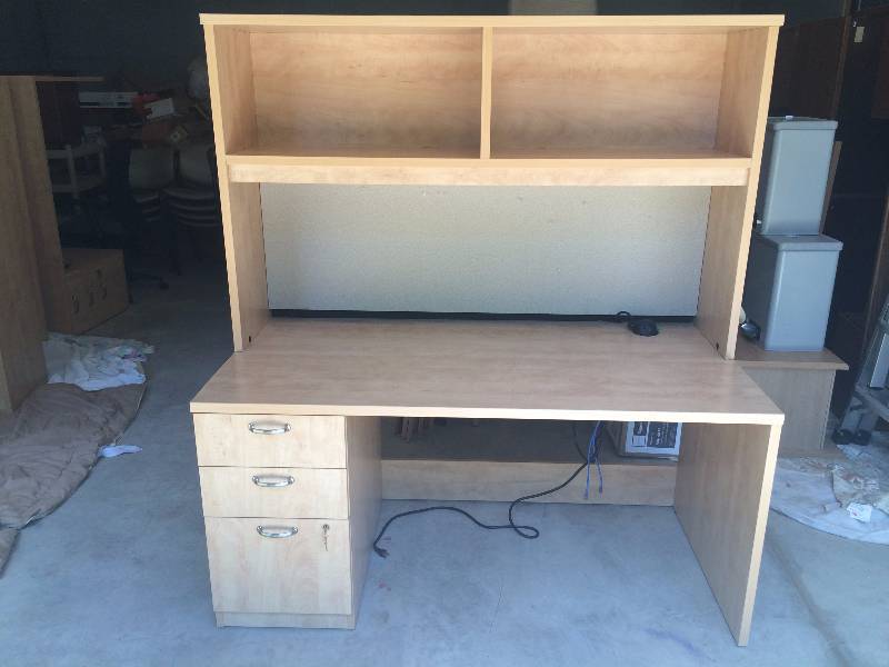 Beautiful Excellent Condition Steelcase Currency  Winter on Maple Laminate 60 Workstation Desk with 3 Drawer Locking (With Key) File Cabinet & Two Compartment Overhead (lights up under) Storage - Retails $1800.00 New