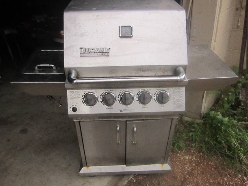 lot 11 image: Ducane Stainless steel gas grill, n...