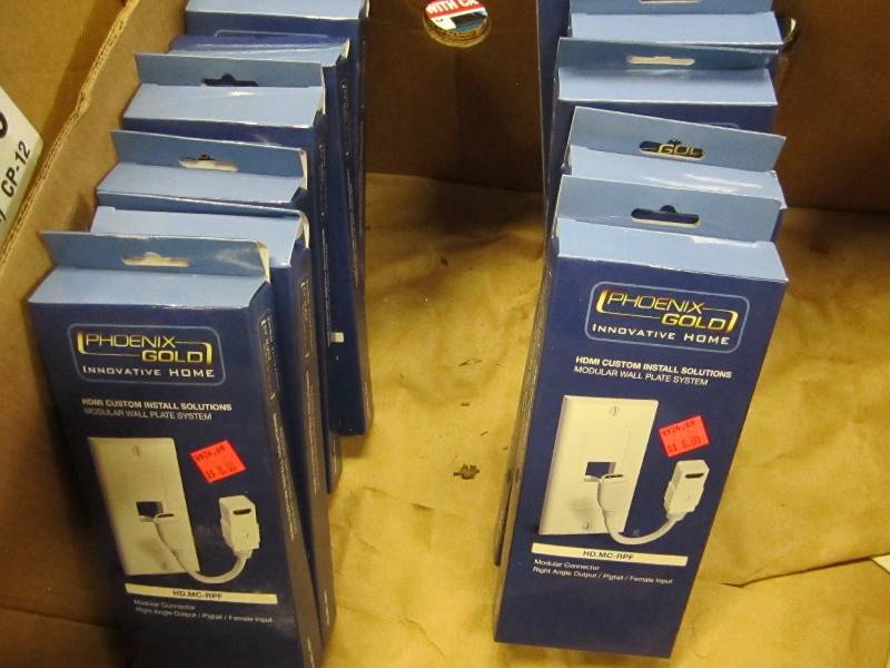 lot 127 image: Lot of Phoenix Gold HDMI modular wa...