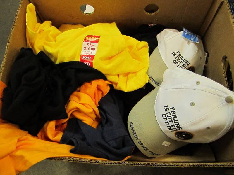 lot 137 image: Lot of new t-shirts and caps, size ...