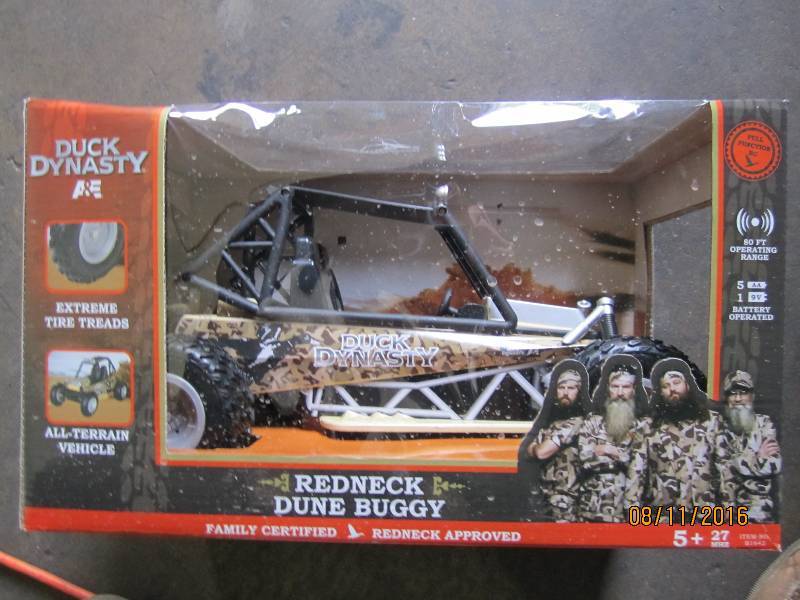 lot 146 image: Duck Dynasty RC redneck dunebuggy...