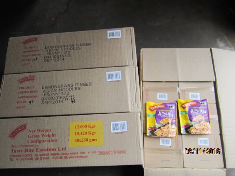 lot 200 image: Lot of 4 cases, each case contains ...