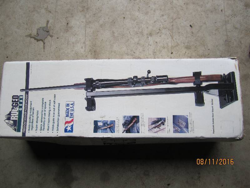 lot 40 image: Rugged Gear floor mount gun holder,...