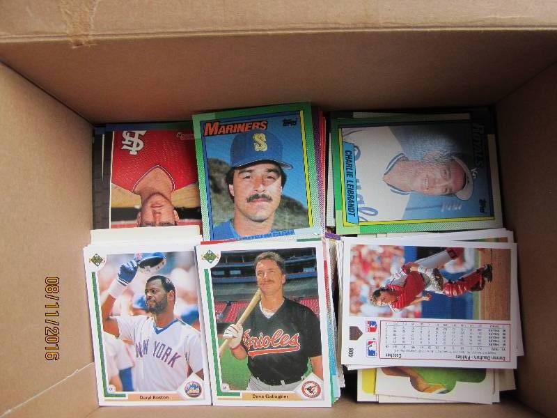 lot 47 image: Box of approximately 1100 assorted ...