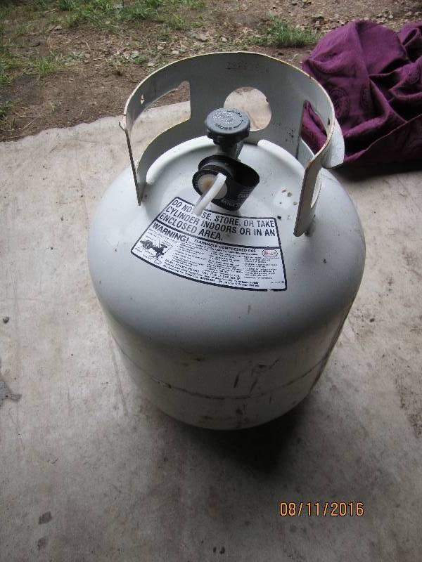 lot 227 image: Propane cylinder...