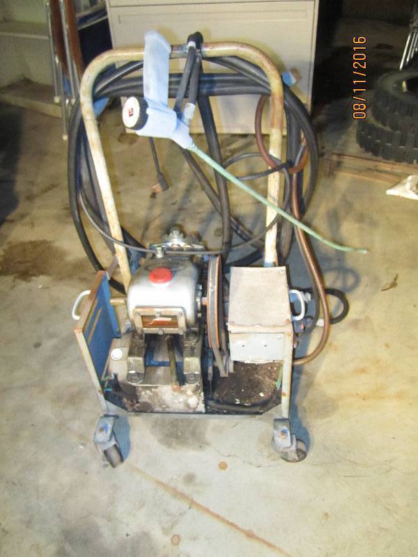 lot 247 image: Electric sprayer on wheels...