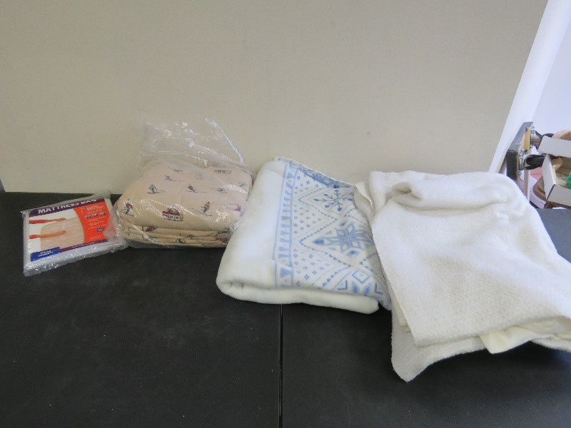 Linen lot