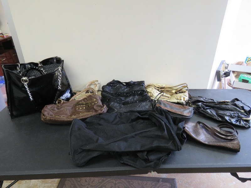 Purse lot