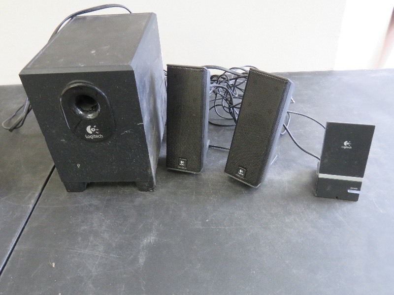 Speaker lot