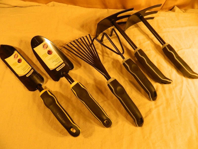 New Garden Hand Tools