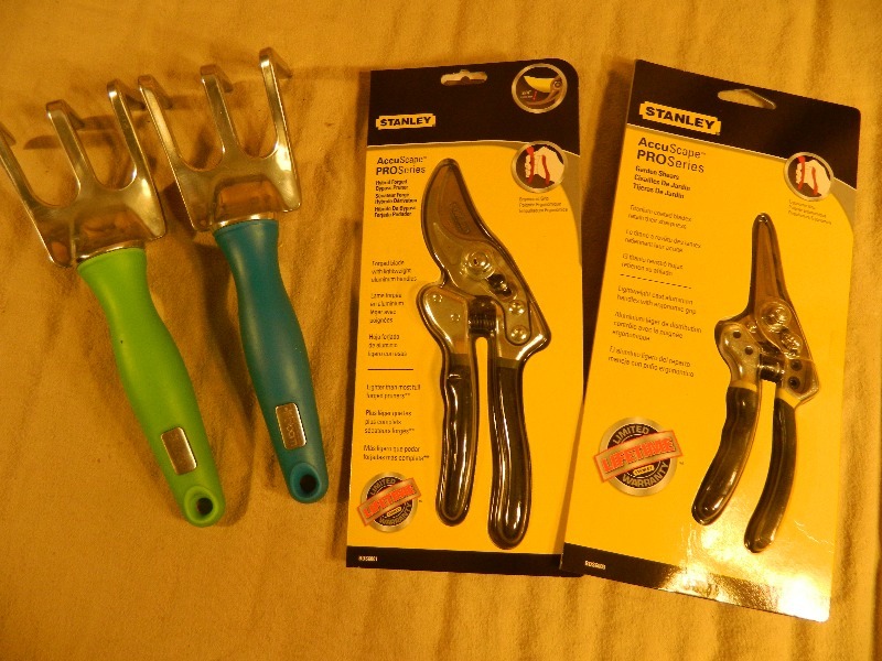 New Garden Hand Tools