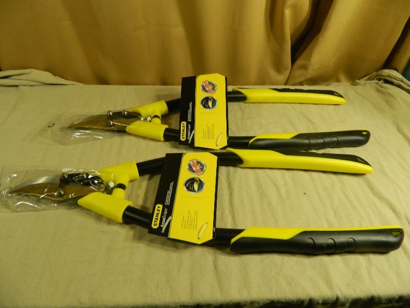 2 New 28 Compound Action Loppers
