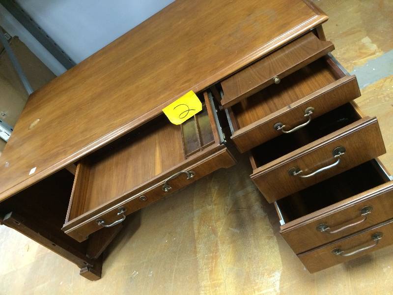 lot 2 image: Wood Office Desk 4  Drawer 59X35X29