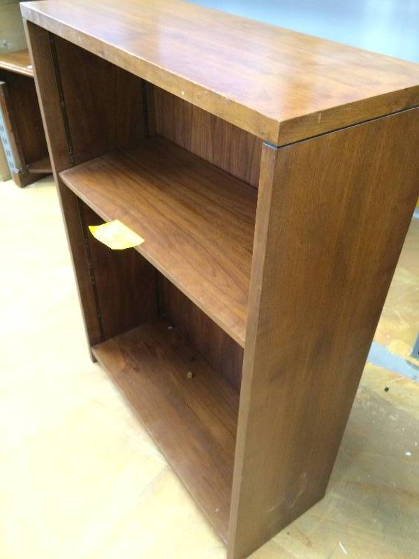 lot 3 image: Wood Book Shelf