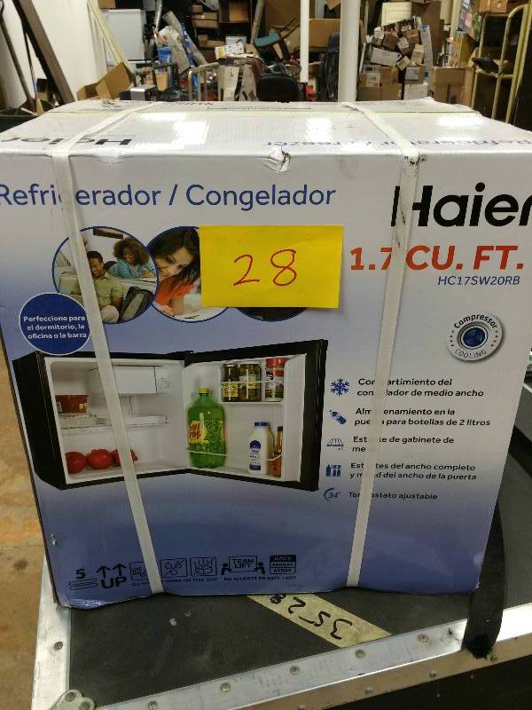 lot 28 image: Haier 1.7 cu ft Refrigerator, Black New