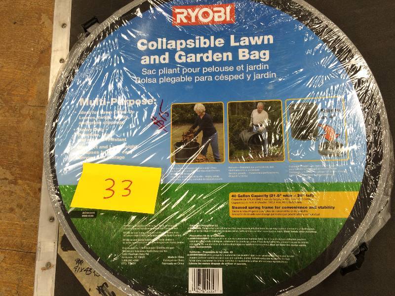 lot 33 image: RYOBI collapsible lawn & garden bag New