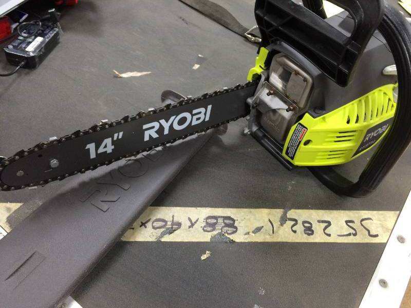 lot 42 image: Ryobi 14 in Chainsaw used in working condition